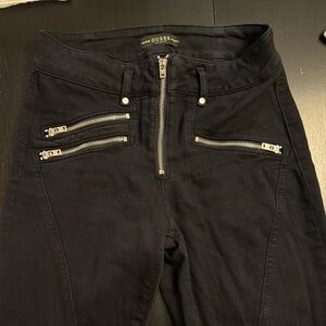GUESS HIGH WAISTED SKINNY JEAN SIZE 26